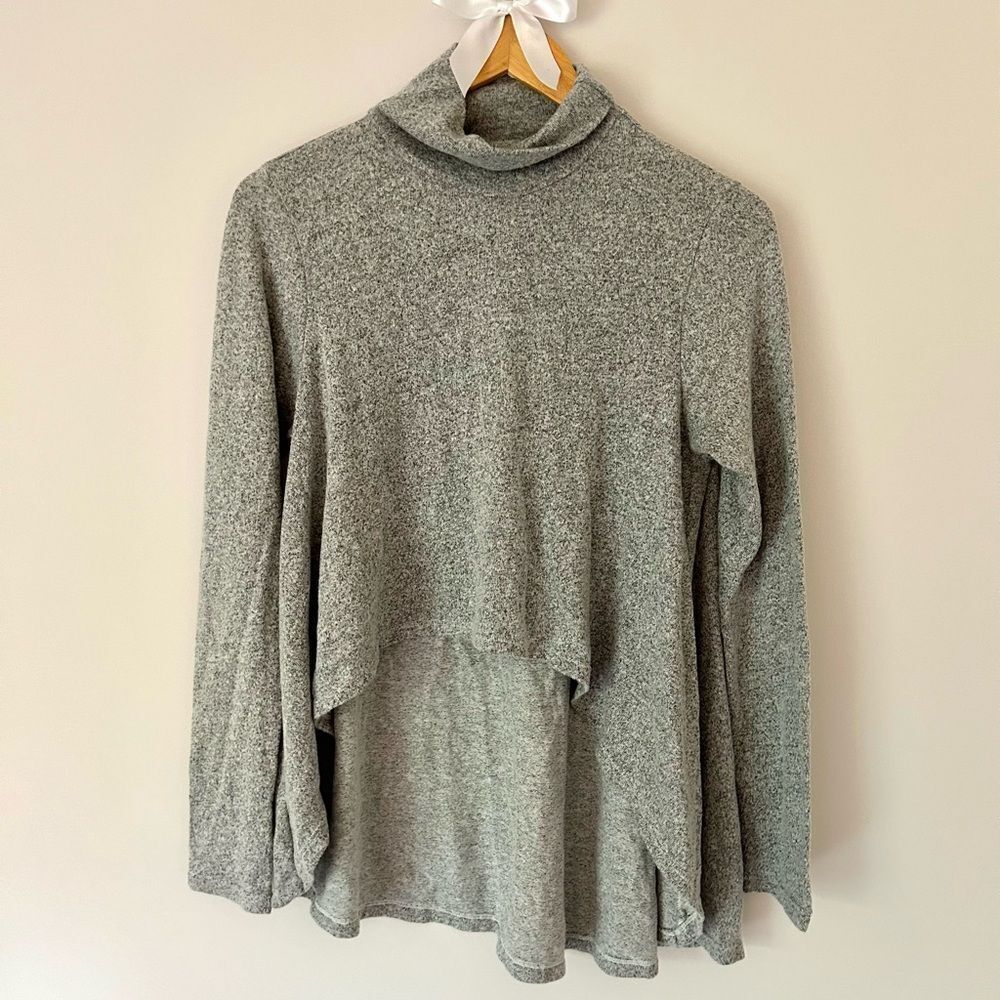 DYI Define Your Inspiration Light Gray Heather High Low Turtleneck Sweater